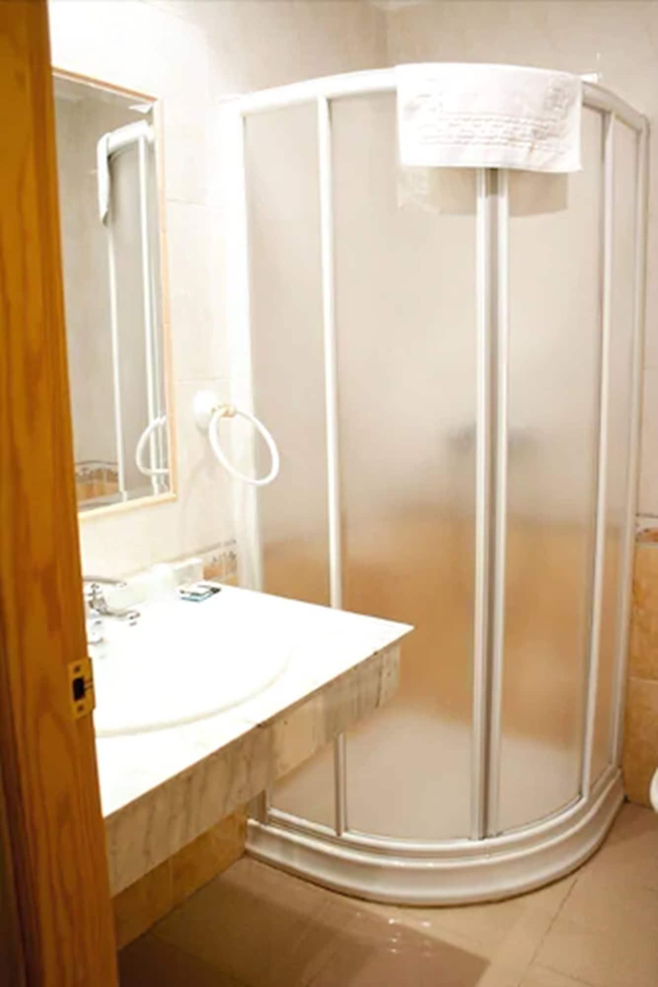 Hostal Valdepenas By Bossh Hotels Eksteriør bilde